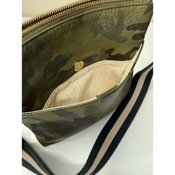 Mark & Graham Camouflage Shoulder Bag - Picture 5 of 10